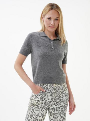 Пуловер с воротником поло