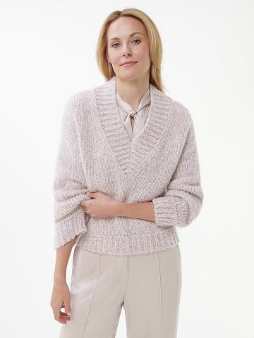 Пуловер с вырезом V