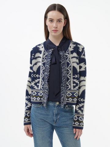 Вязаная кофта