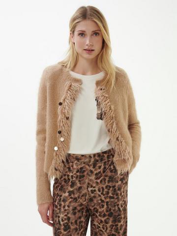 Вязаная кофта