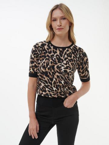 Пуловер с круглым вырезом