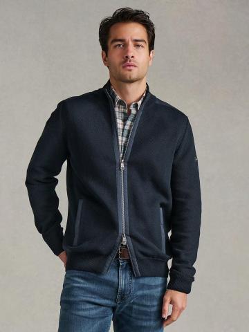 Вязаная кофта