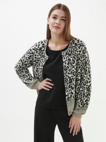 Вязаная кофта