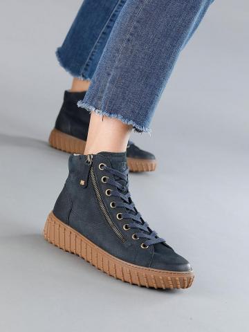 Полусапожки на шнурках