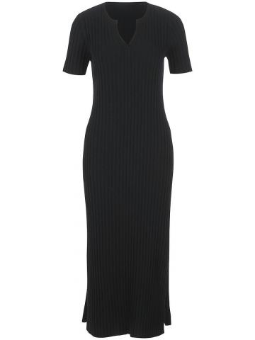 Вязаное платье