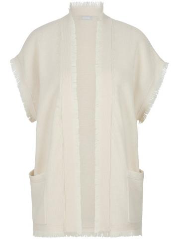 Вязаная жилетка