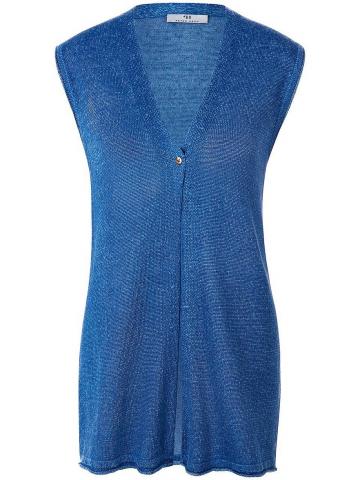 Вязаная жилетка