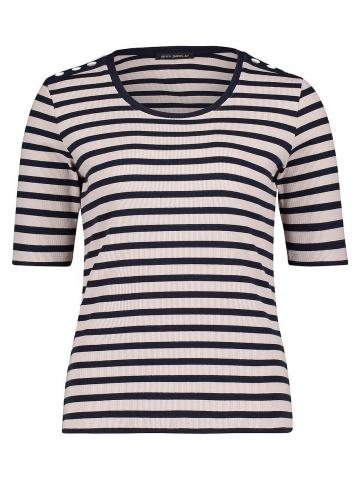 Кофта с круглым вырезом