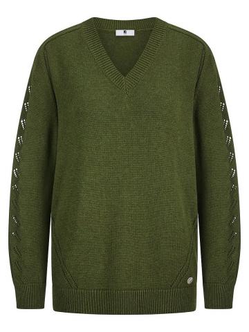 Пуловер с вырезом V