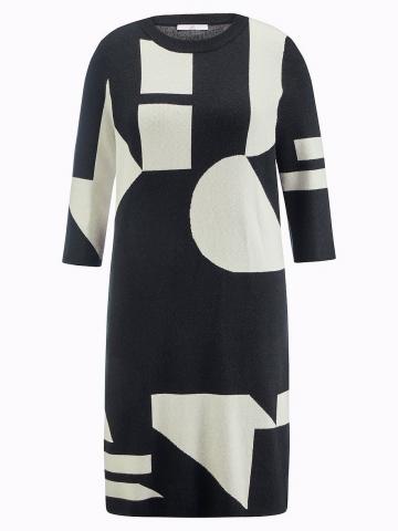 Вязаное платье