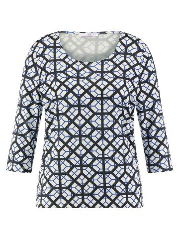 Кофта с круглым вырезом