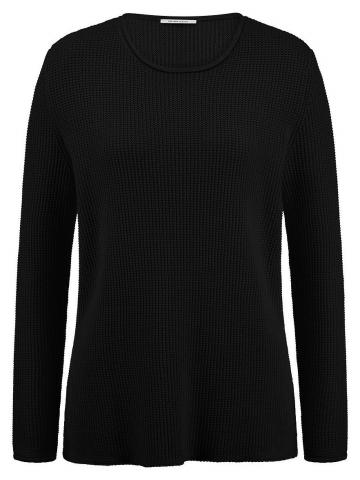 Пуловер с круглым вырезом