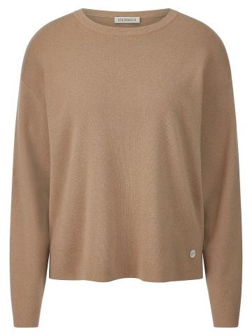 Пуловер с круглым вырезом