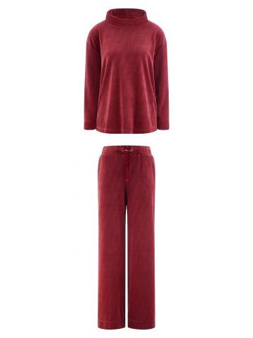 Домашний костюм