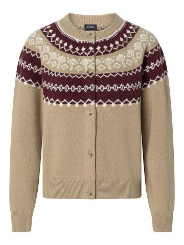 Вязаная кофта