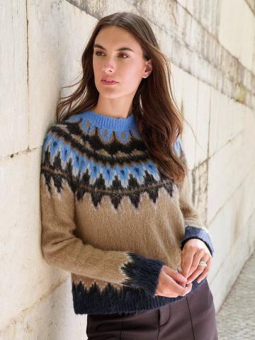 Пуловер с круглым вырезом