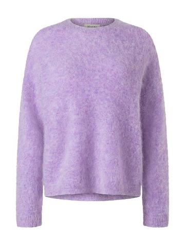 Пуловер с круглым вырезом