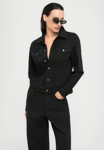 Джинсовая куртка