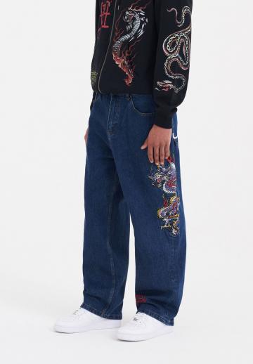 Прямые джинсы