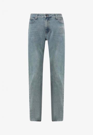 Прямые джинсы