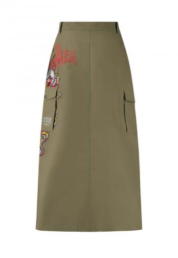 Юбка с накладными карманами