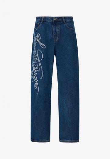 Прямые джинсы