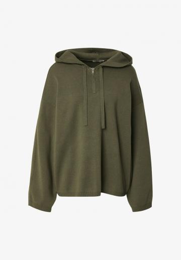 Пуловер с капюшоном