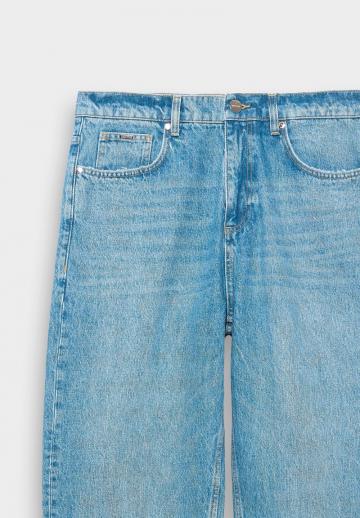 Свободные джинсы