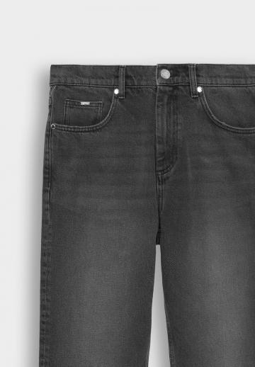 Клешеные джинсы