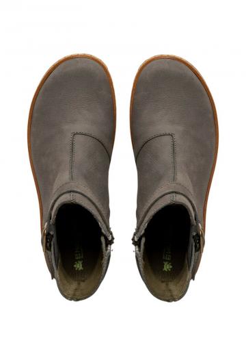 Сапожки на танкетке