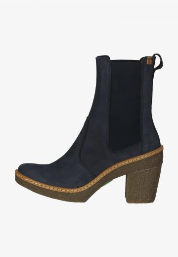 Полусапожки на высоком каблуке