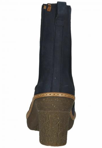 Полусапожки на высоком каблуке