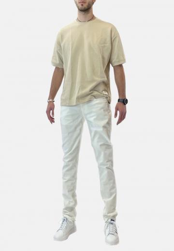 Узкие джинсы