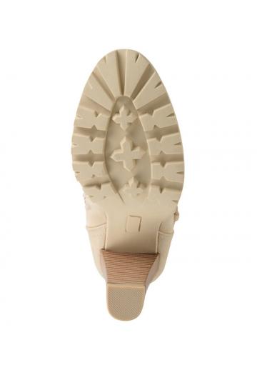 Полусапожки на высоком каблуке