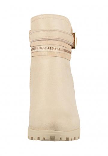 Полусапожки на высоком каблуке