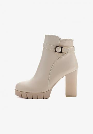 Полусапожки на платформе