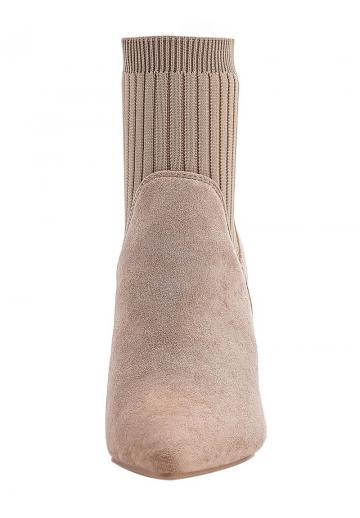 Высокие сапоги