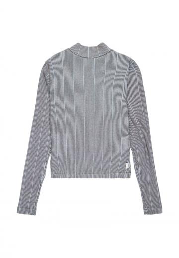 Пуловер в полоску