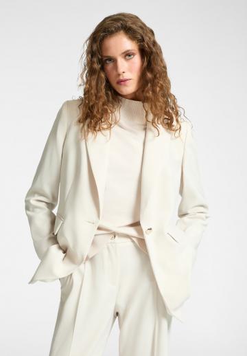 Короткое пальто