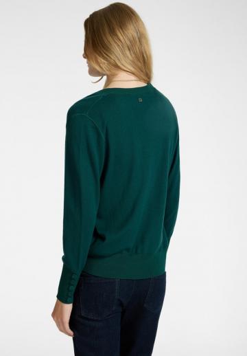 Пуловер с вырезом V