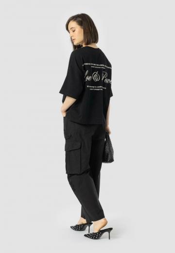 Брюки с накладными карманами