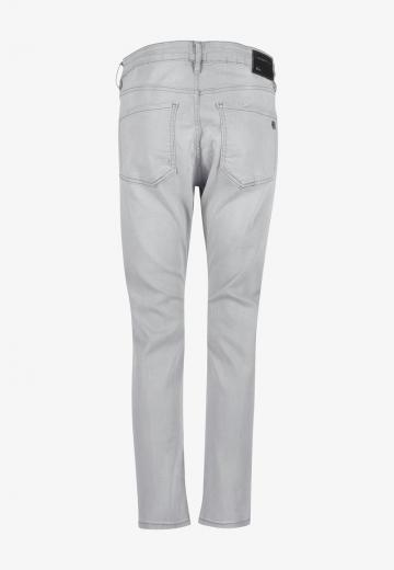 Короткие джинсы