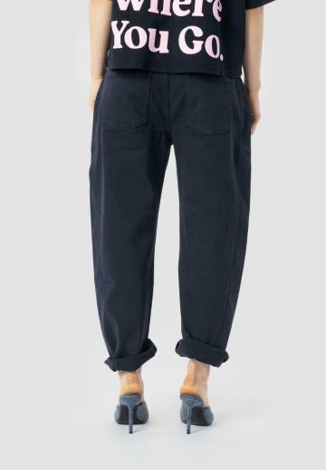 Короткие джинсы