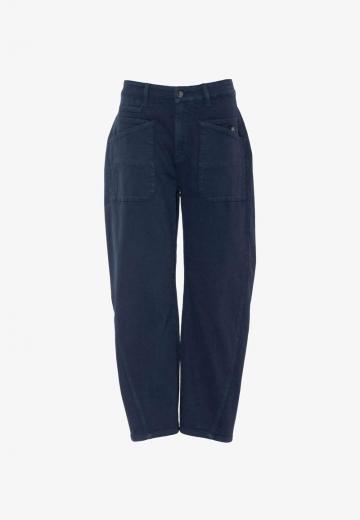 Короткие джинсы