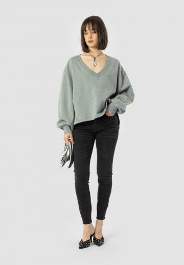 Узкие джинсы