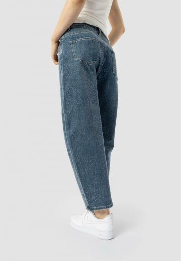 Свободные джинсы
