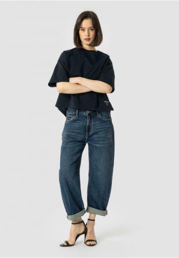 Короткие джинсы