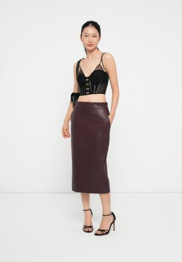 Топ на бретельках