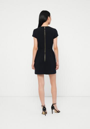 Короткое платье