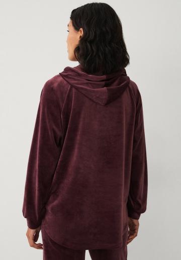 Пуловер с капюшоном